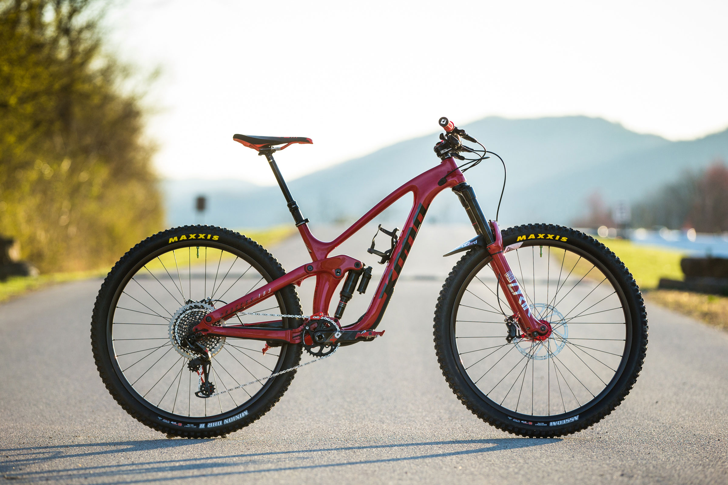 Kona Dream Builds: Red Dawn, the 2019 Team Issue Process CR DL 29